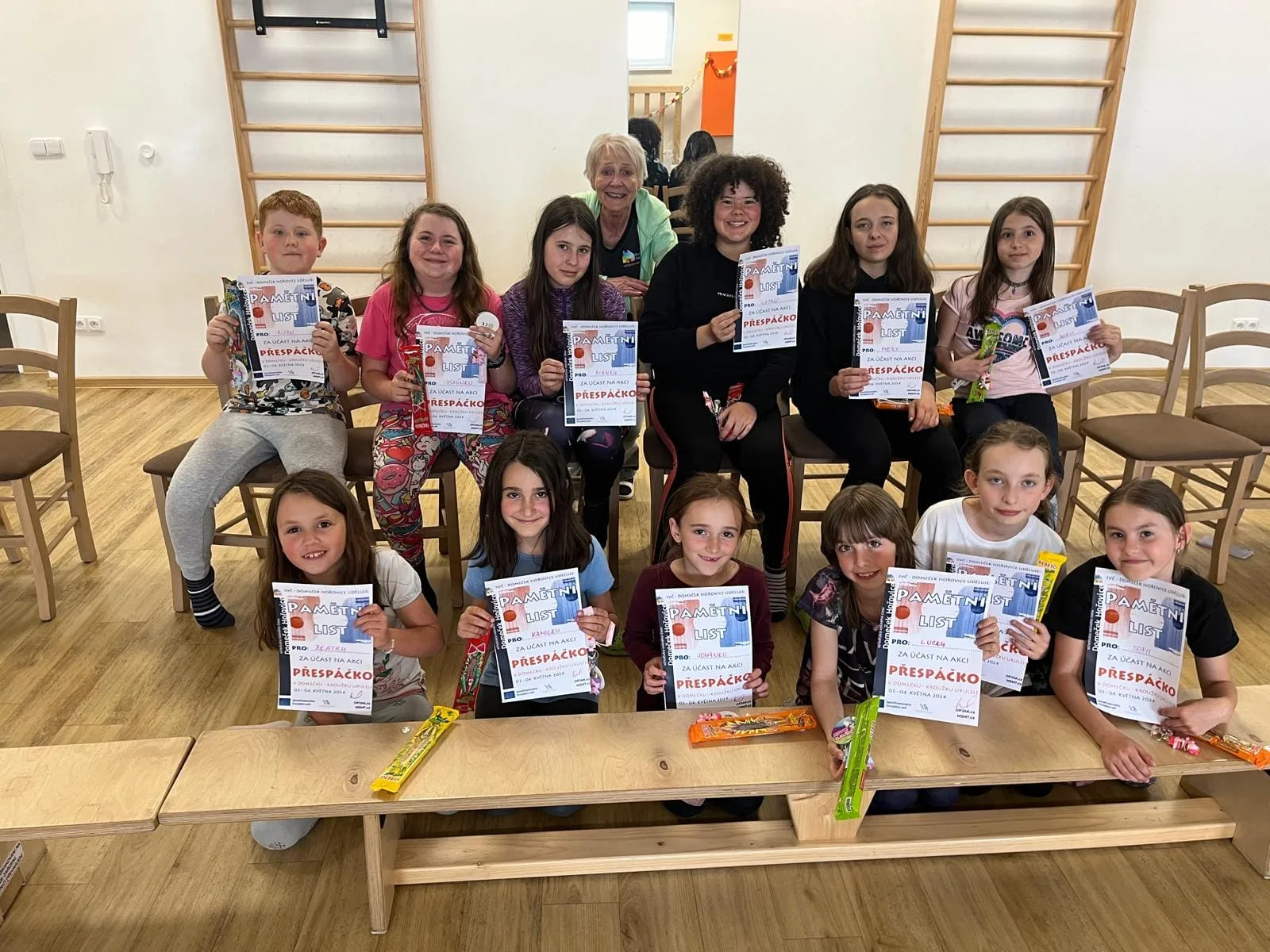 3.- 4. 5. 2024 Přespáčko Hra na ukulele