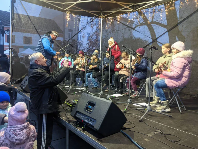 30. 11. 2025 Zahájení adventu, hudební vystoupení