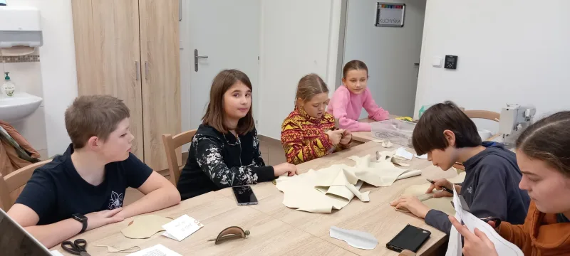 29. 11. 2024 Mladý historik - Móda v historii