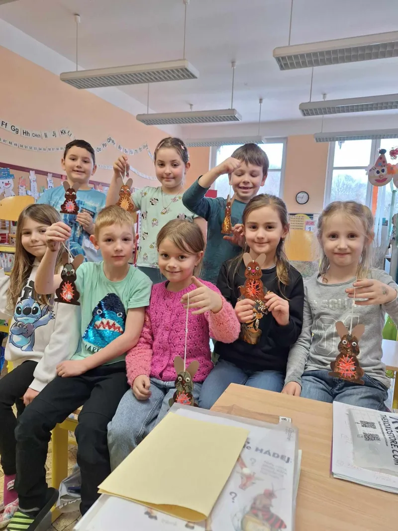 19. 2. 2025 LITERÁRNĚ VÝTVARNÉ KROUŽKY, Komárov