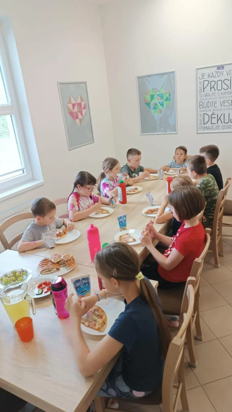 16. - 17. 5. 2025 Přespáčko s Výtvarkou