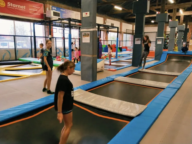 27. 10. 2025 Podzimní prázdniny s Domečkem  - Výlet do Jump Family Plzeň