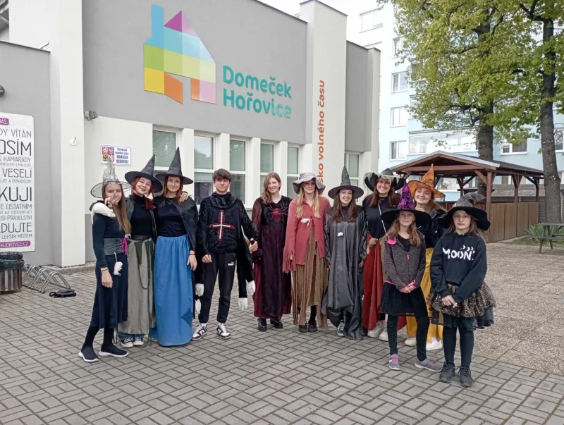 26. 4. 2024 Čarodky na zámku, Hořovice