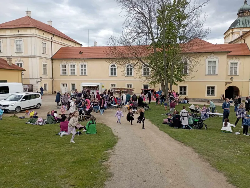 26. 4. 2024 Čarodky na zámku, Hořovice