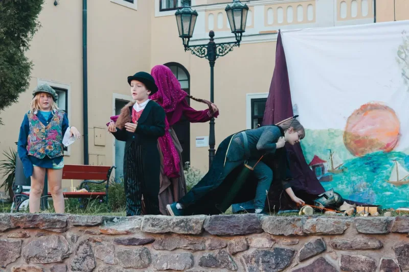 7. 6. 2024 Divadelní ohlédnutí  “Hobit aneb Cesta tam a zase zpátky”